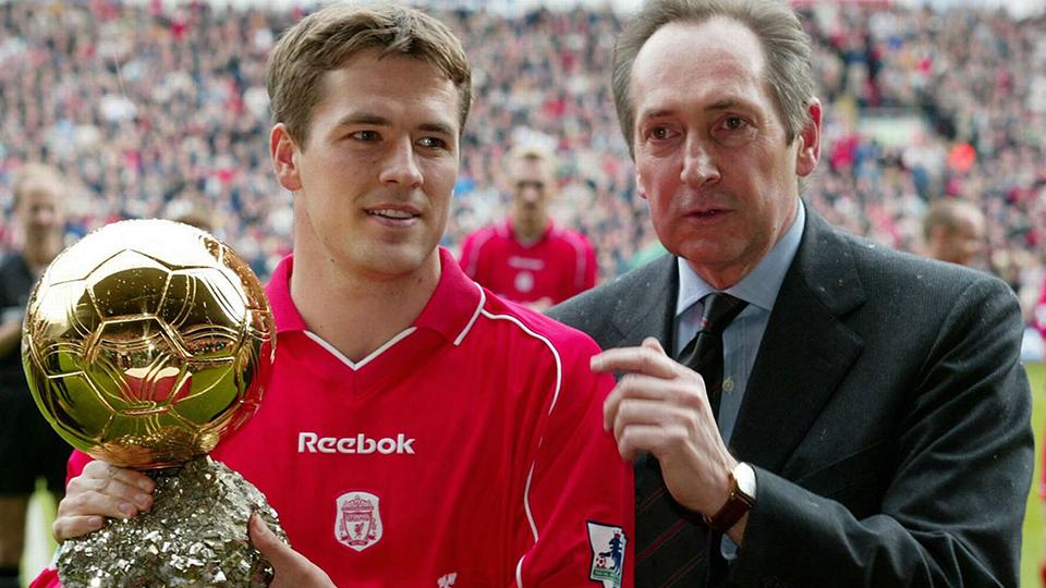 Legenda Liverpool, Michael Owen saat menerima penghargaan Ballon d'Or. - INDOSPORT